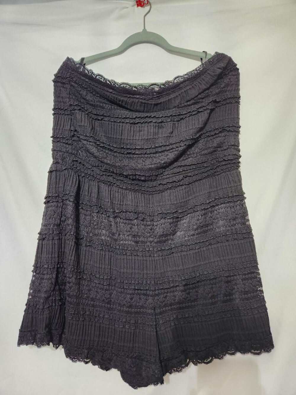 NWT Torrid Festi Strapless Lace Romper Deep Black Size 1 Boho Festival Gothic